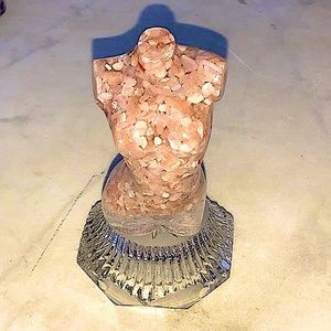 RESIN NATURAL PEACH SUNSTONE CHIPS FEMALE BODYFIGURE 3 INCH